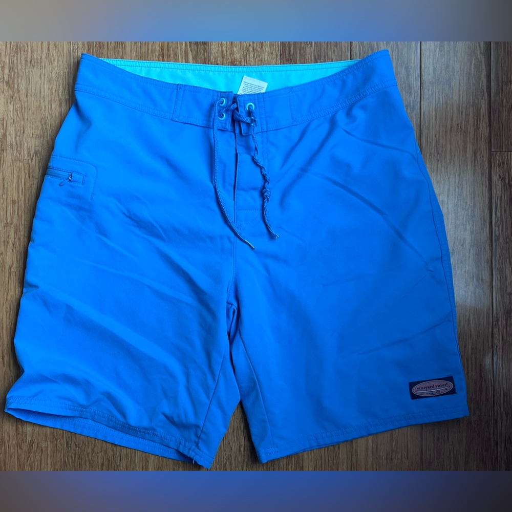 Vineyard Vines Swim Trunks Mens 33 Blue Board Shorts Swim Whale Drawstring. 1452